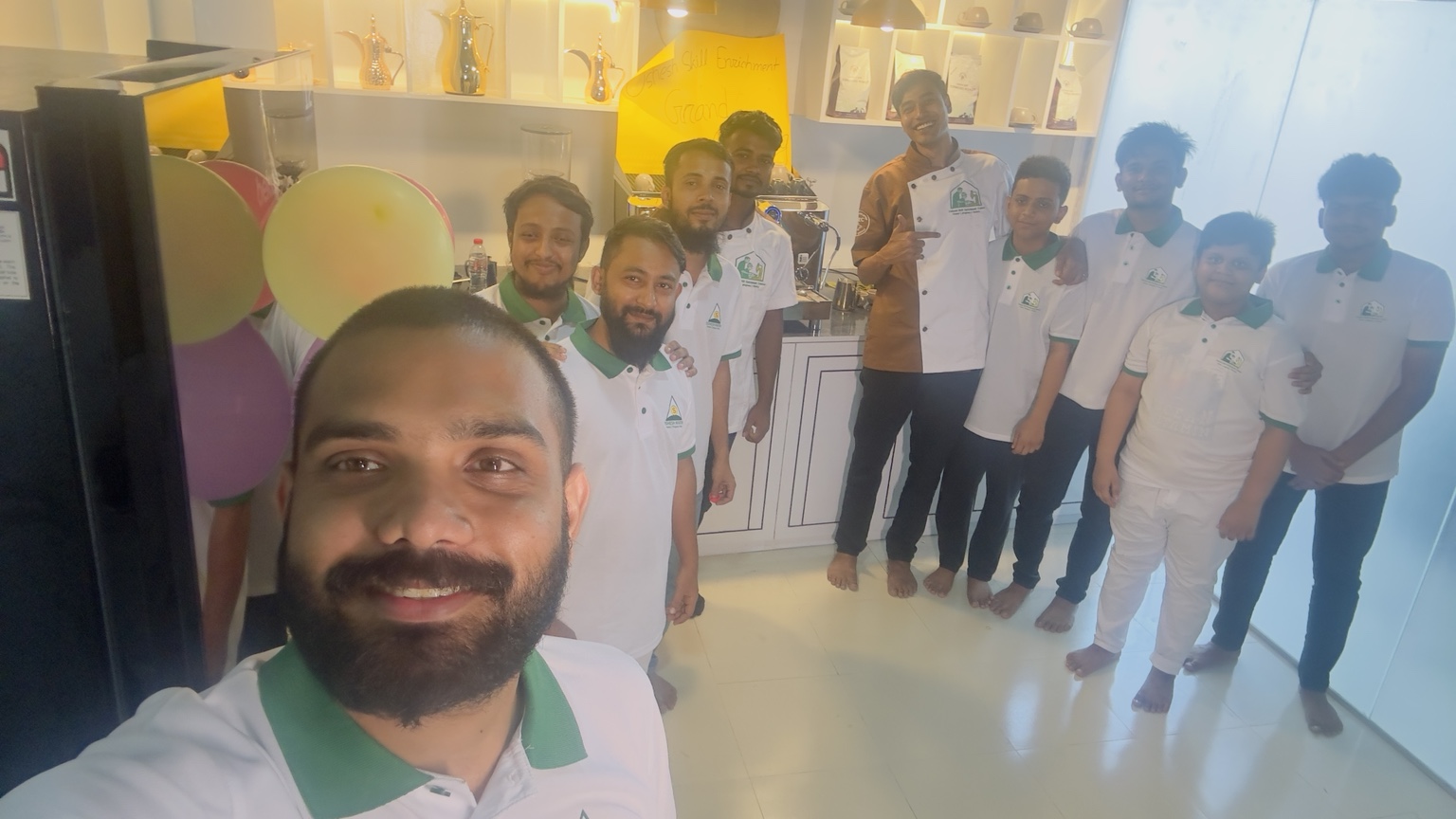 OSHESH gallery image 9